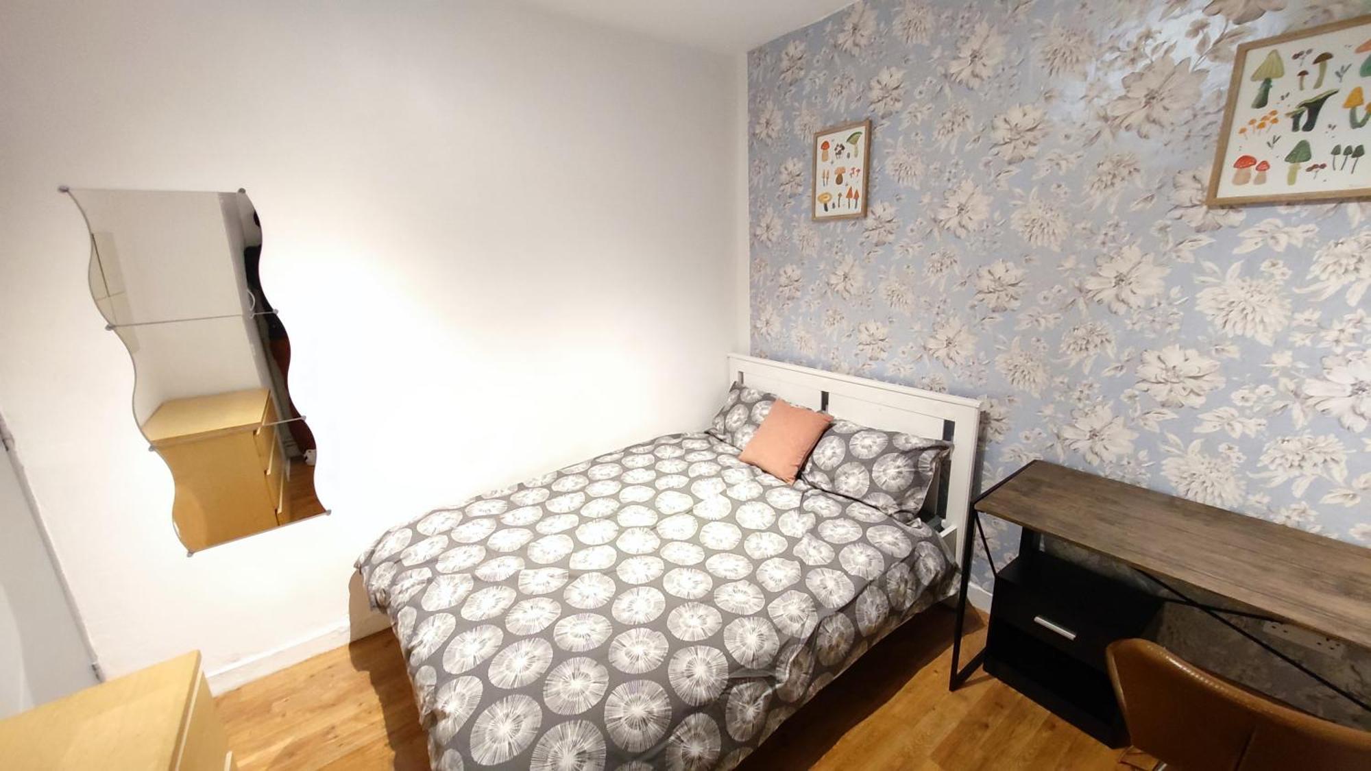 Spacious Flat With 2 To 3 Bedrooms In Central Londen Buitenkant foto