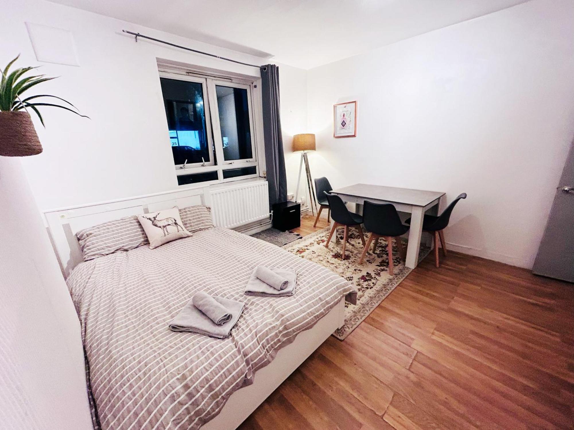 Spacious Flat With 2 To 3 Bedrooms In Central Londen Buitenkant foto